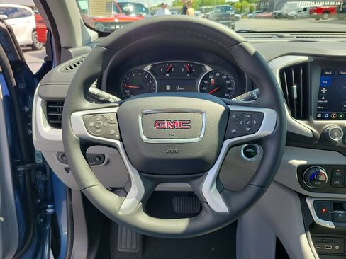 Used 2024 GMC Terrain SLT w/ Infotainment Package II AWD/4WD image 23
