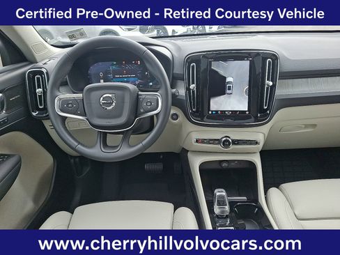 Certified 2025 Volvo XC40 B5 Ultra w/ Protection Package Premier image 11