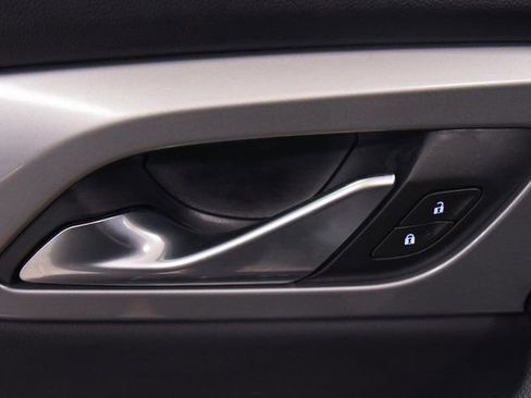 Used 2020 Chevrolet Blazer LT image 15