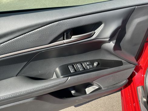 Used 2026 Toyota Camry XSE FWD image 15