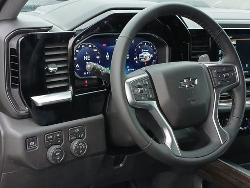 New 2026 Chevrolet Silverado 1500 LT Trail Boss w/ Convenience Package II AWD/4WD image 18