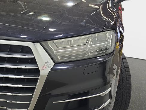 Used 2017 Audi Q7 3.0T Prestige w/ Prestige Package AWD/4WD image 35