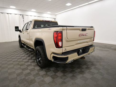 Used 2022 GMC Sierra 1500 Elevation w/ X31 Off-Road Package AWD/4WD image 5