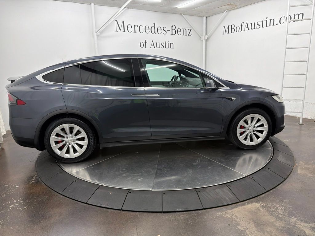 Used 2019 Tesla Model X Performance AWD/4WD image 8