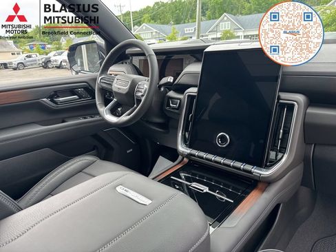 Used 2026 GMC Yukon Denali w/ Sun & Power Step Package AWD/4WD image 51