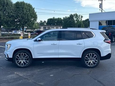 New 2026 GMC Acadia Denali Ultimate AWD/4WD image 7