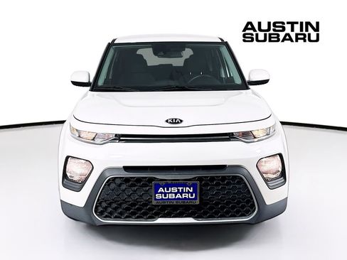 Used 2021 Kia Soul S image 2