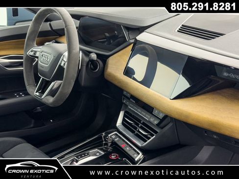 Used 2023 Audi e-tron GT Premium Plus image 22
