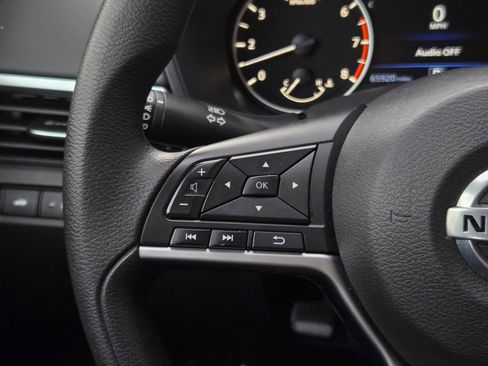 Used 2022 Nissan Altima 2.5 SV AWD/4WD image 20