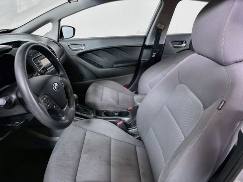 Used 2017 Kia Forte LX FWD image 8