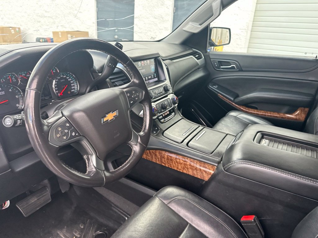 Used 2020 Chevrolet Suburban Premier AWD/4WD image 12