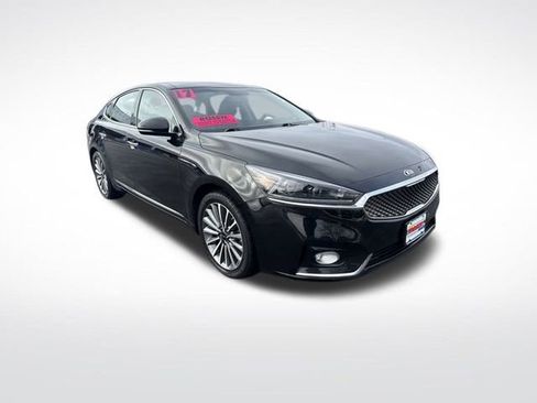 Used 2017 Kia Cadenza Premium w/ Luxury Package image 7