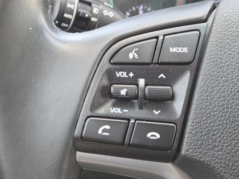 Used 2020 Hyundai Tucson Sport FWD image 33
