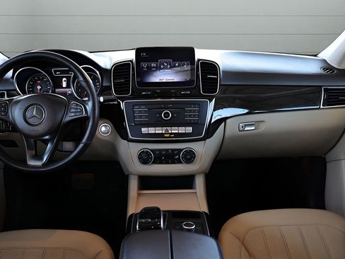 Used 2018 Mercedes-Benz GLE 350 image 26