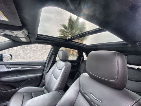 Certified 2025 Cadillac XT5 Sportv image 19