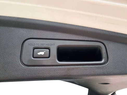 Used 2023 Acura MDX SH-AWD image 7