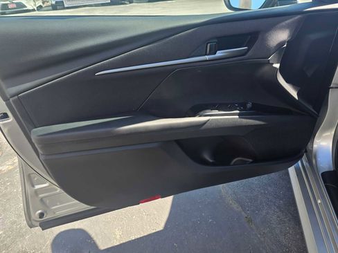 Used 2025 Toyota Camry LE w/ Convenience Package image 21