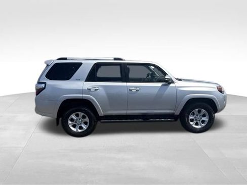 Used 2024 Toyota 4Runner SR5 Premium w/ SR5 Premium Package AWD/4WD image 6
