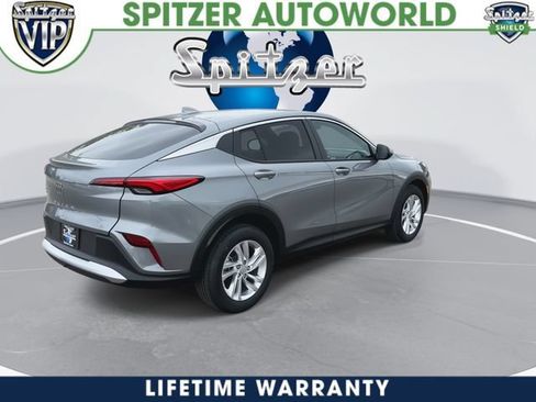 Used 2026 Buick Envista Sport Touring w/ Advanced Safety Package FWD image 9
