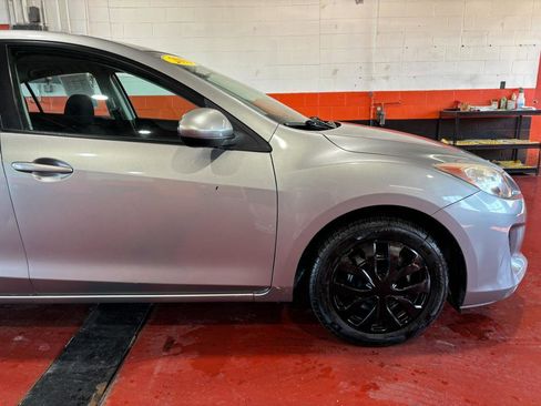 Used 2013 MAZDA MAZDA3 i Sport image 5