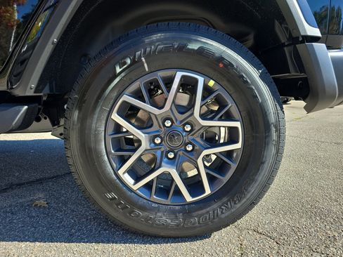 New 2026 Jeep Wrangler Sahara image 34