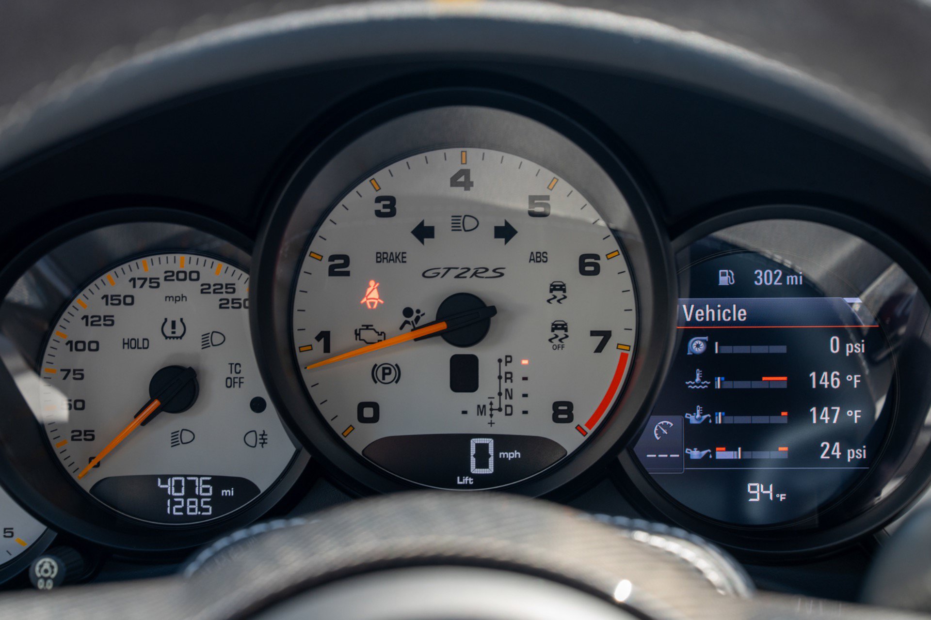 Used 2018 Porsche 911 GT2 RS w/ Weissach Package RWD image 21
