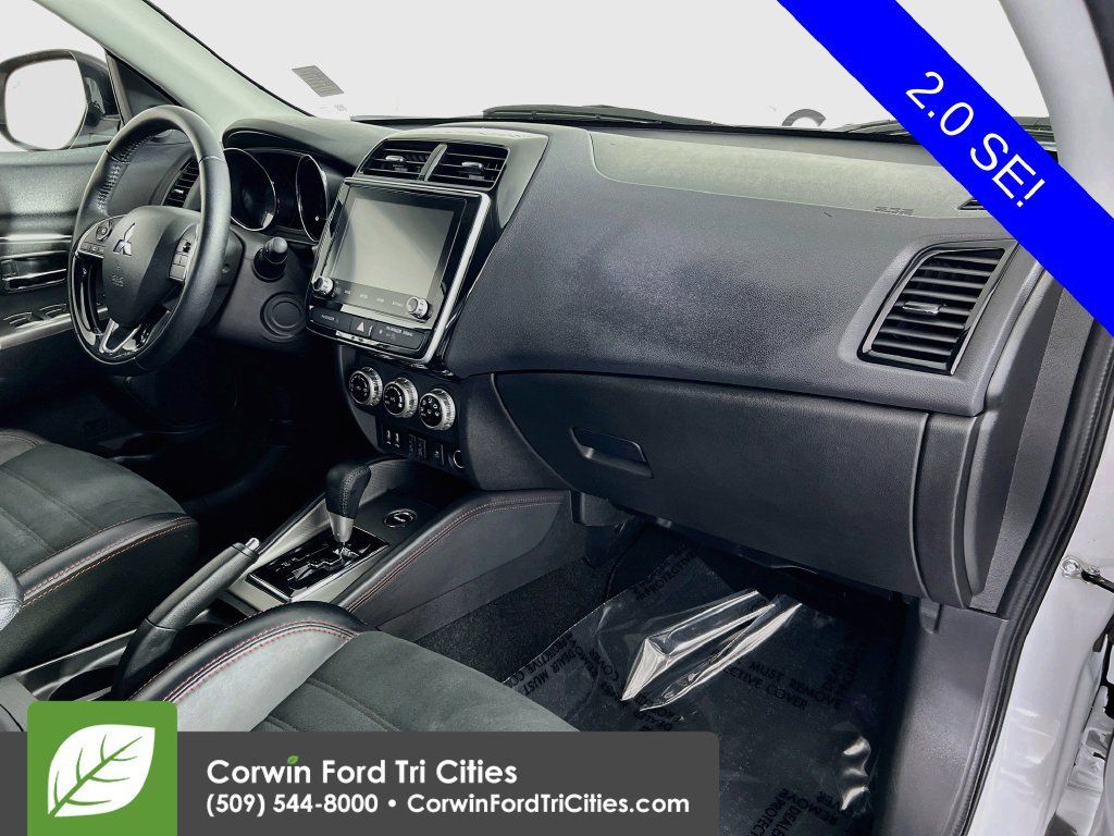 Used 2025 Mitsubishi Outlander Sport AWD image 27