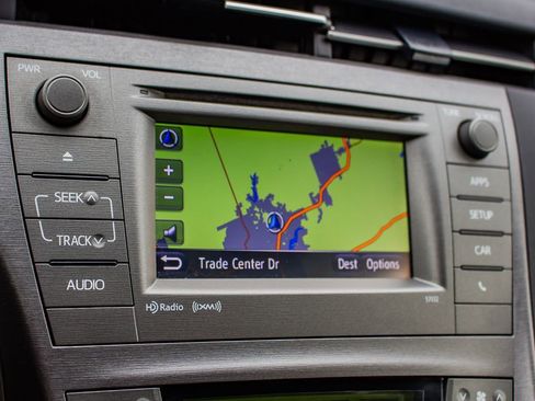 Used 2015 Toyota Prius Three image 24