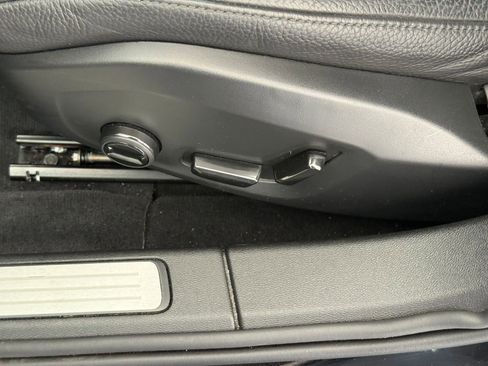 Used 2025 Volvo V60 B5 Cross Country Plus image 23