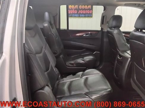 Used 2015 Cadillac Escalade ESV Luxury AWD/4WD image 16