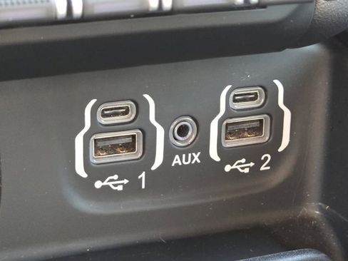 Used 2022 RAM 1500 Big Horn image 10