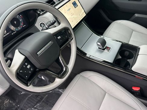 Certified 2025 Land Rover Range Rover Velar S image 5