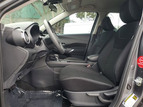 Certified 2021 Nissan Kicks SV image 12