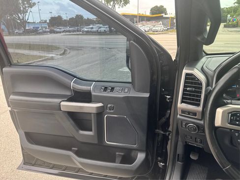Used 2022 Ford F350 Platinum AWD/4WD image 21