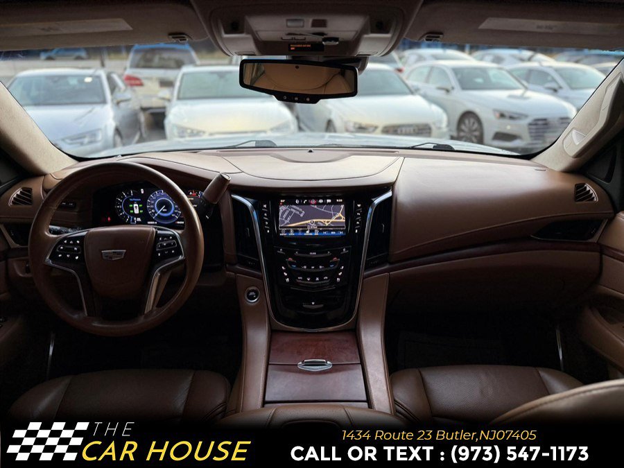 Used 2016 Cadillac Escalade Platinum AWD/4WD image 26