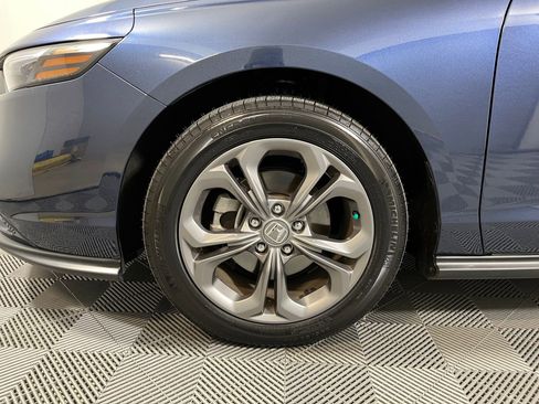 Used 2024 Honda Accord EX image 9