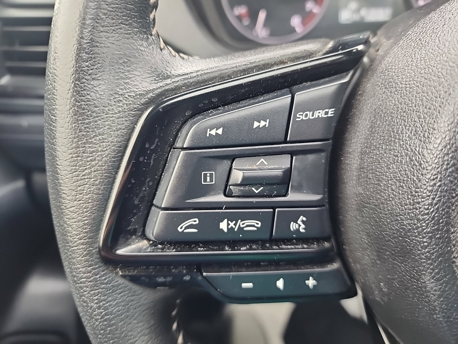 Used 2025 Subaru Forester Premium AWD/4WD image 19