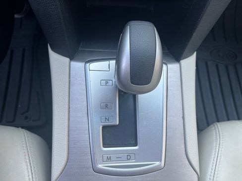 Used 2011 Subaru Outback 3.6R Limited image 14