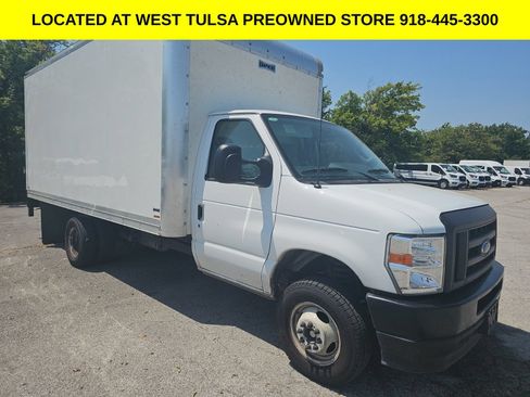 Used 2024 Ford E-450 and Econoline 450 Super Duty w/ Power Windows & Locks Group RWD image 1
