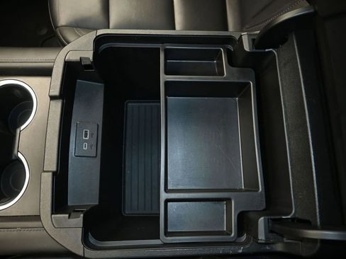 Used 2024 Chevrolet Tahoe LT image 21
