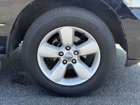 Used 2015 RAM 1500 Express RWD image 12