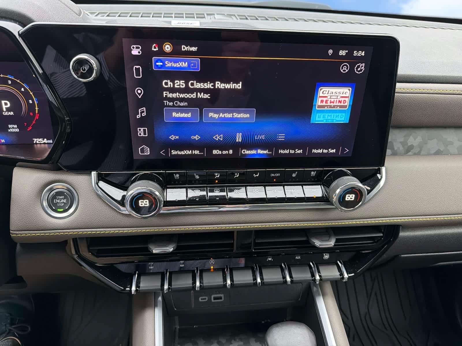 Used 2024 Chevrolet Colorado ZR2 w/ ZR2 Bison Edition AWD/4WD image 13
