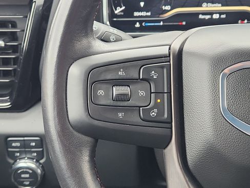 Used 2024 GMC Sierra 2500 AT4X image 28