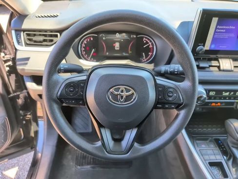 Certified 2025 Toyota RAV4 XLE AWD/4WD image 15
