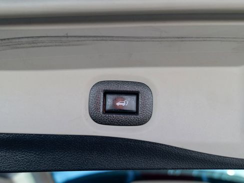 Used 2020 Nissan Rogue SV image 57