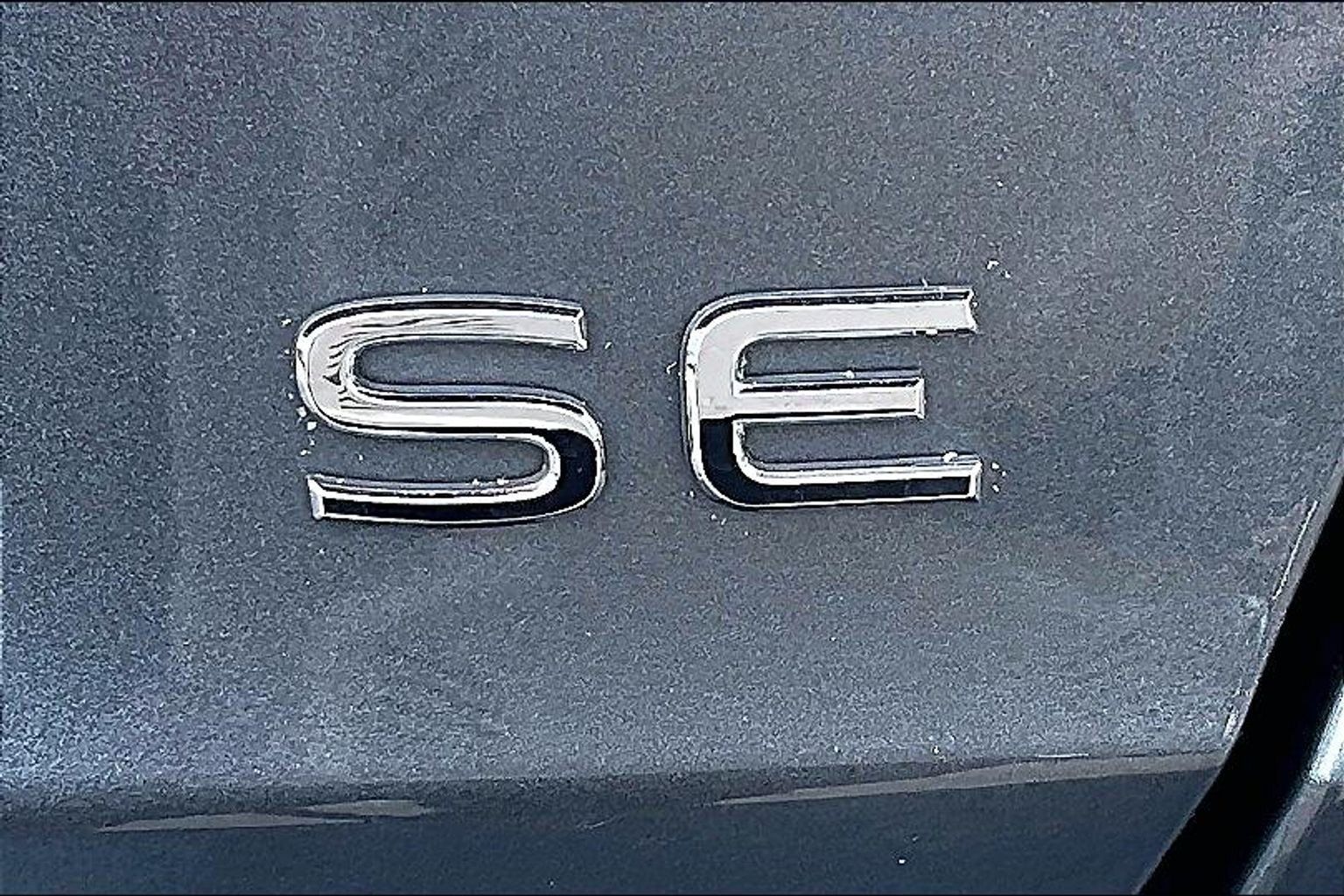 Used 2024 Volkswagen Jetta SE FWD image 10
