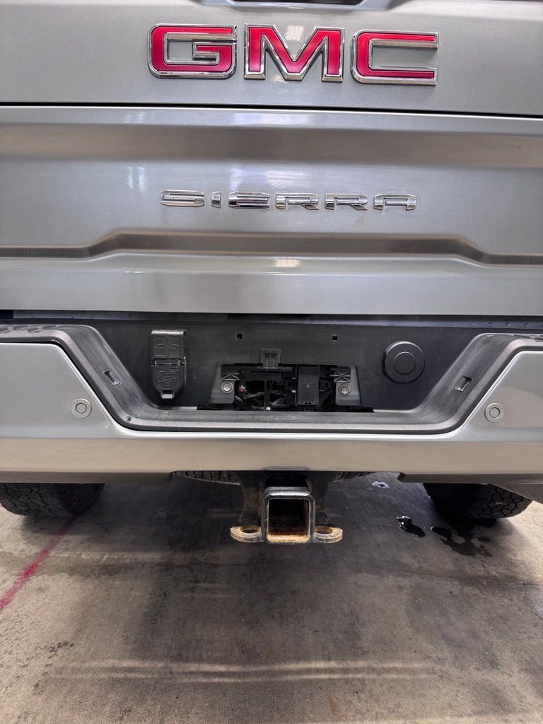 Used 2024 GMC Sierra 2500 AT4 w/ AT4 Premium Plus Package AWD/4WD image 18