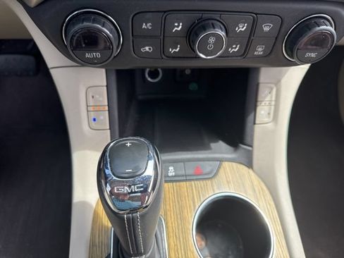 Used 2018 GMC Acadia Denali AWD/4WD image 22