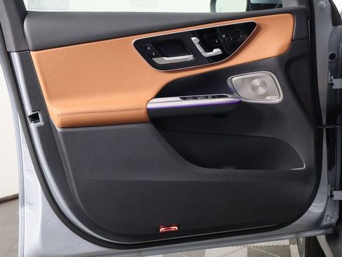 New 2026 Mercedes-Benz GLC 300 image 7