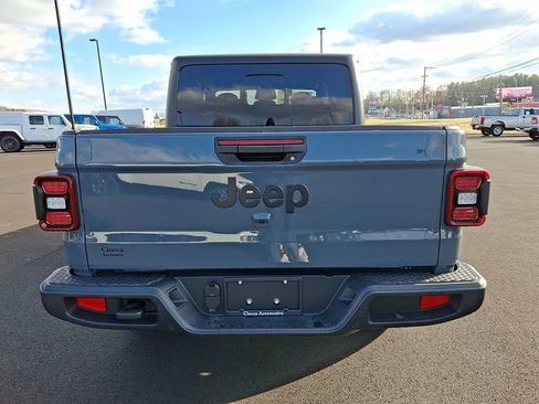 New 2026 Jeep Gladiator Sport AWD/4WD image 6